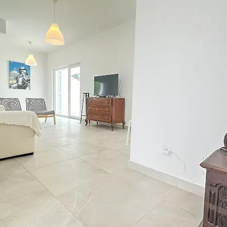 Sea Breeze Beach House By Gabi Miguel